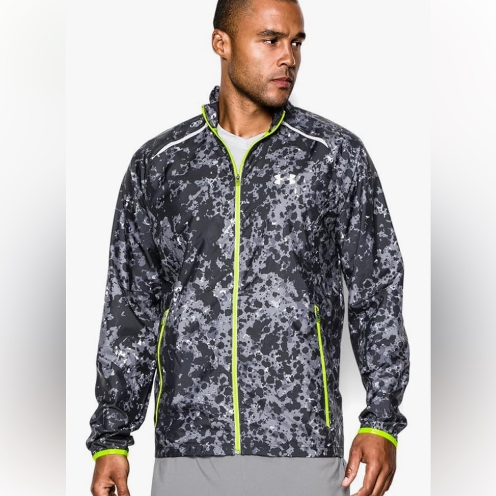 UNDER ARMOUR Black and Gray Mens Storm Running Jacket S NWOT